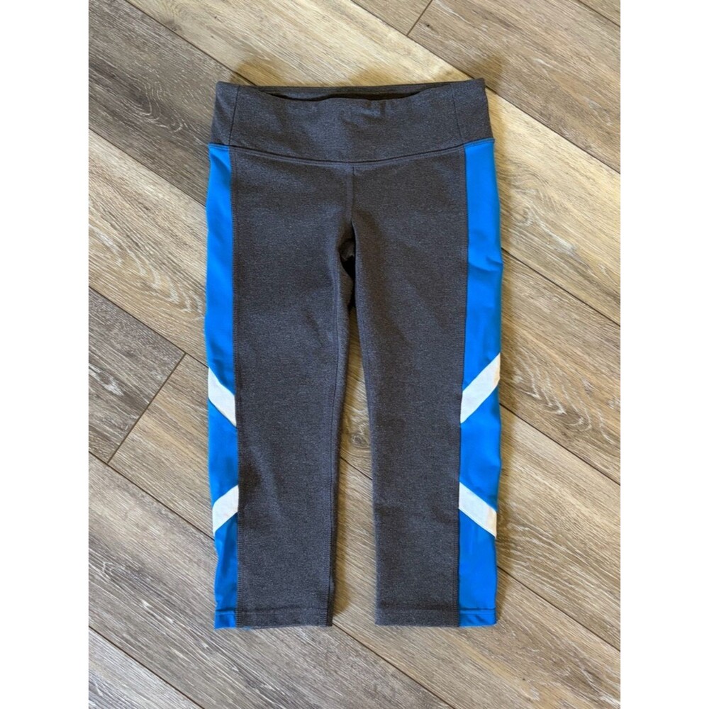 ALO Yoga Capri Leggings Size XS